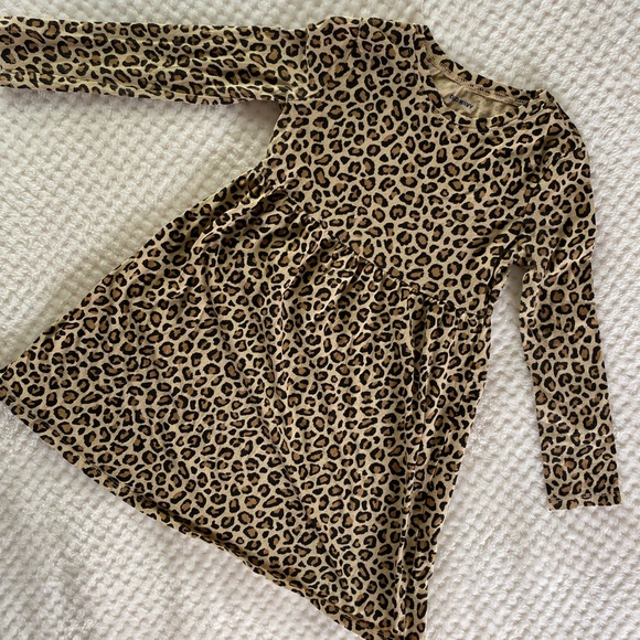 Sweet little animal print dress from Old Navy. Sized 4T.! - Picture 1 of 2